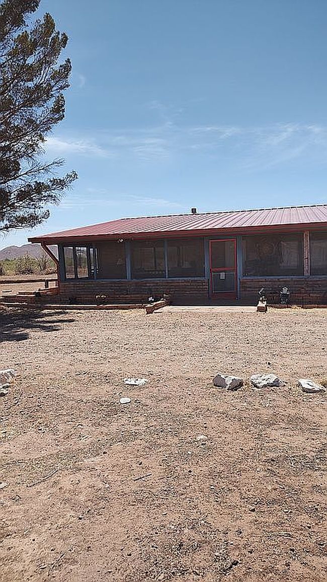 Additional photo 2 of property located at 6726 E Trails End