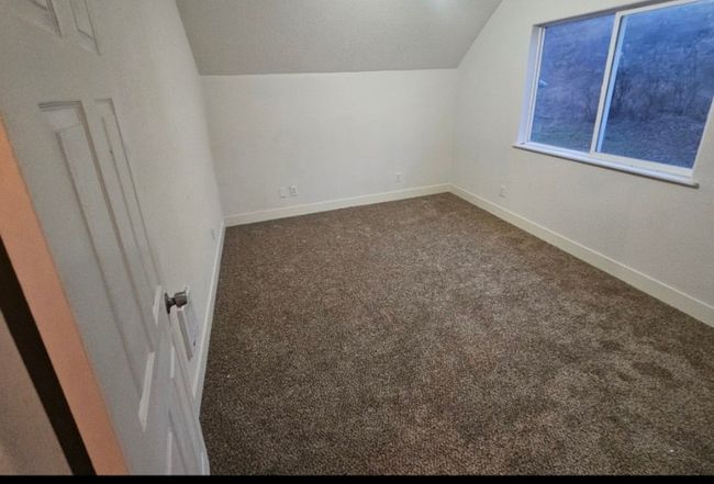 Image of 614 S Reiger Ave