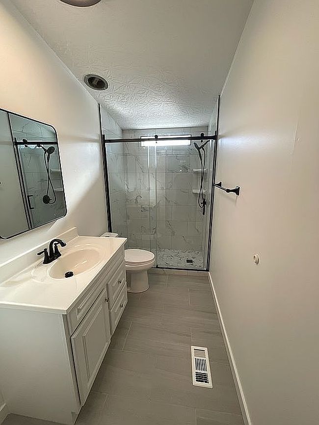 Photo of 16688 Highway 99E Ne Unit 54, Woodburn, OR