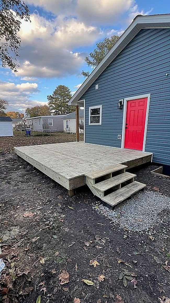 Image of 2434 Chapman St