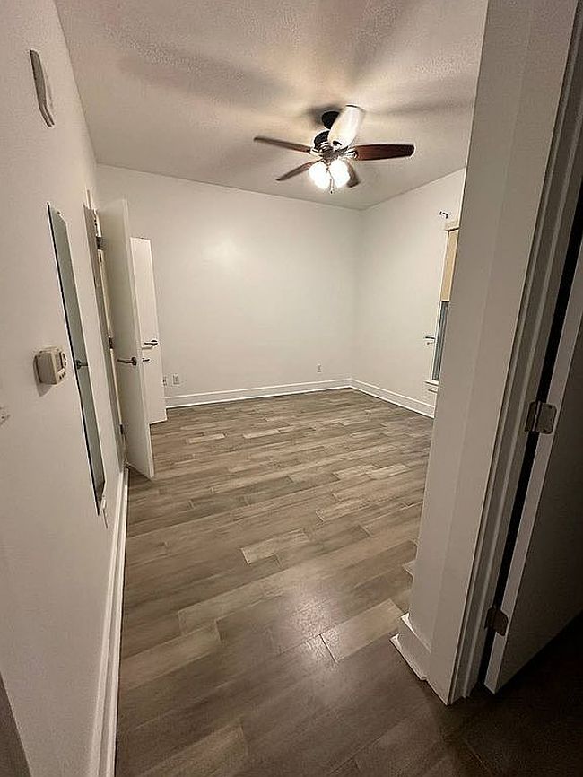 Photo of 603 Davis St Apt 804, Austin, TX