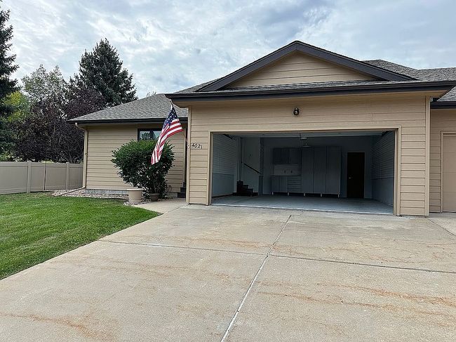 Photo of 4021 Oakmont Ct