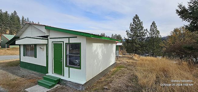 Image of 351 E 10th St