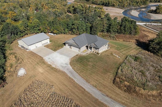 Preview of property located at 4250 Chain Bridge Rd