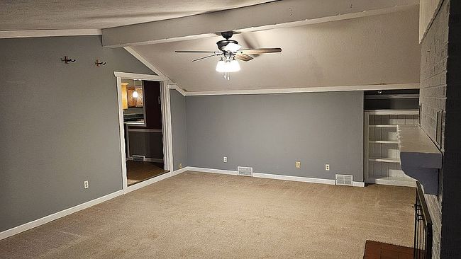 Image of 204 W Robinson St