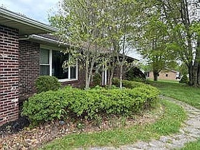 Image of 107 Sequoia Dr