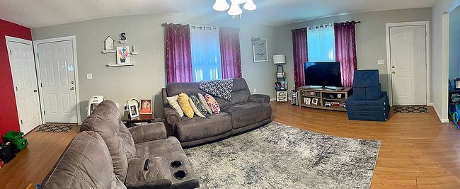 Photo of 327 Opdyke St, Chester, IL