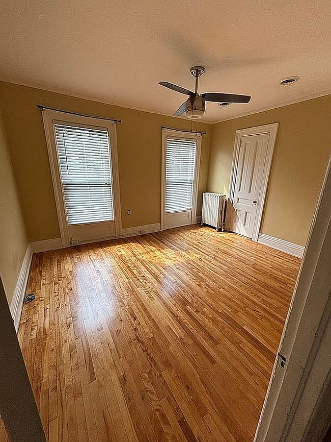 Preview of property located at 242 Paddock St