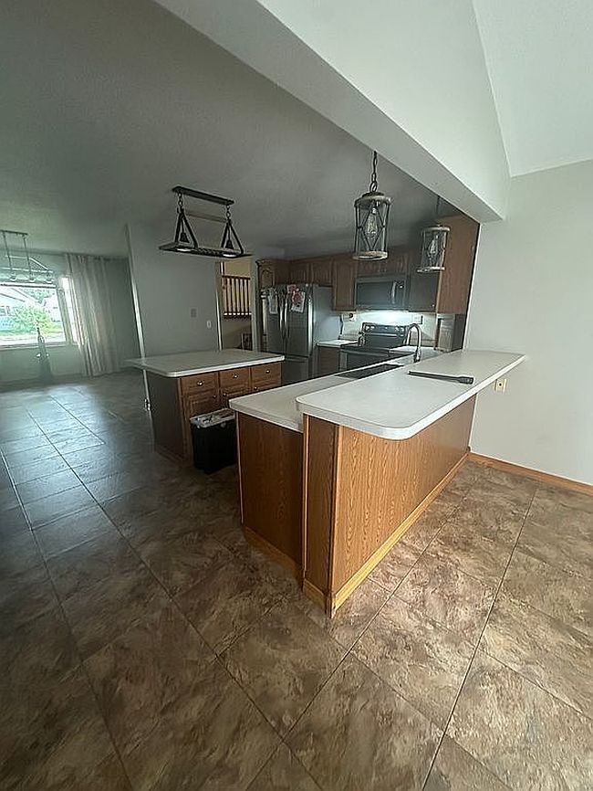 Photo of 207 10th St Nw, Devils Lake, ND