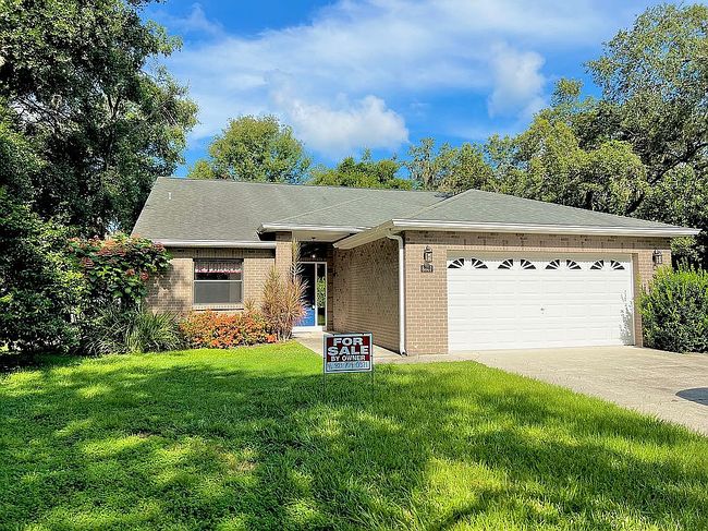 Photo of 8607 Dee Cir, Riverview, FL