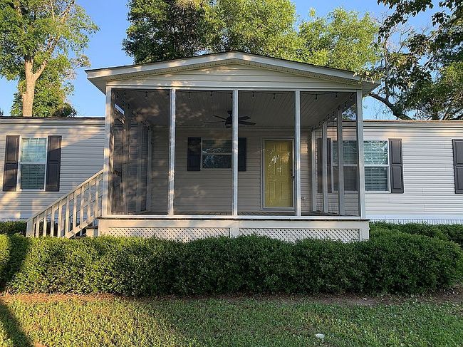 Photo of 8523 Dogwood Cir