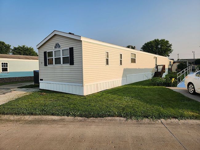 Photo of 843 W 190th St Unit 59, Ames, IA