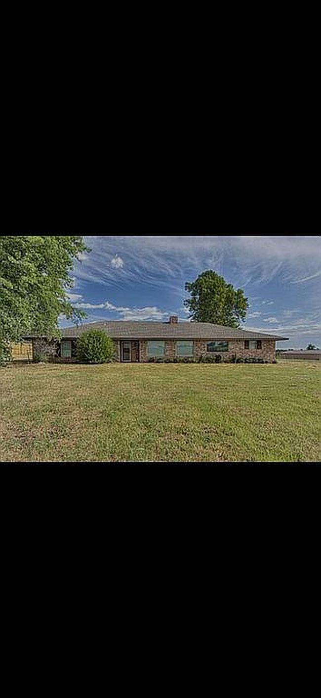 Image of 2730 W College Ave
