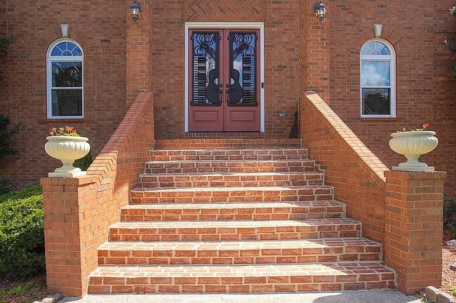 Preview of property located at 604 Songwriter Cir