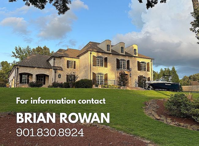 Photo of 2466 Ross Rd