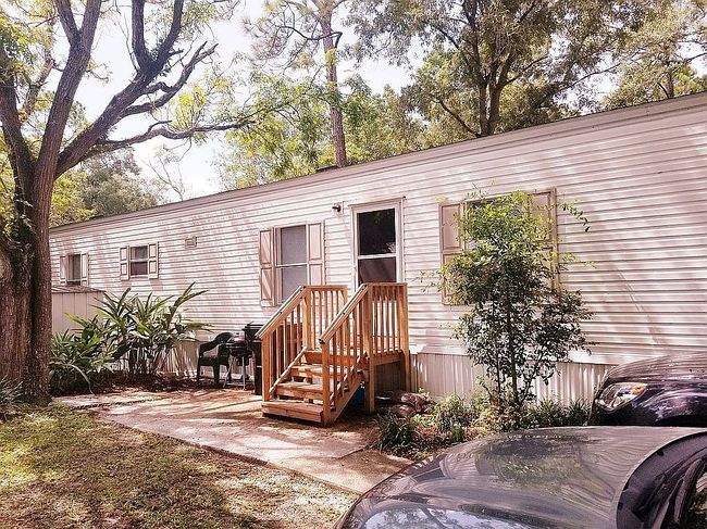 Photo of 110 Castle Dr, Gainesville, FL