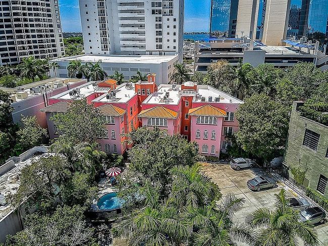 Image of 1221 N Palm Ave Apt 303