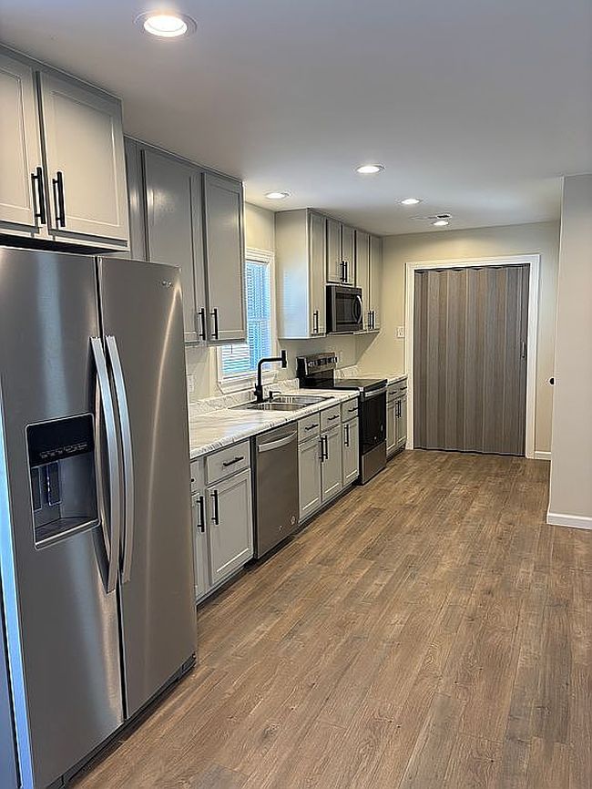 Image of 1906 Highland Dr