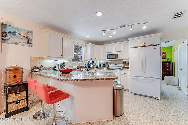 Photo of 3011 N Oleander Ave, Daytona Beach, FL
