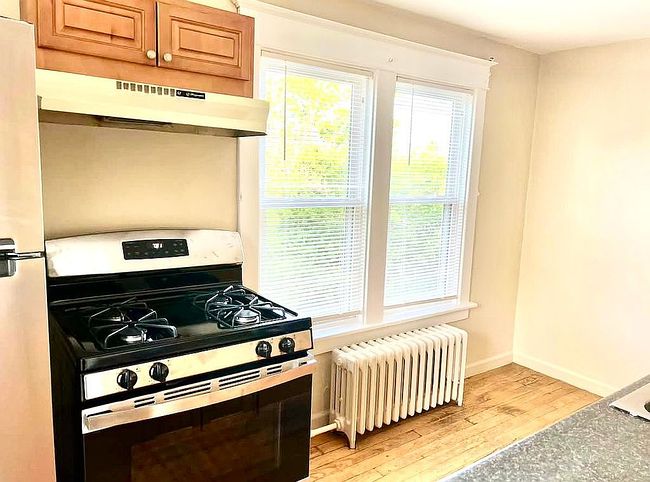 Photo of 302 S Forest Rd, Williamsville, NY