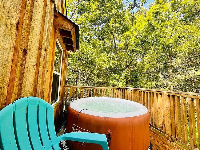 Photo of 42 Eller Hollow Rd, Weaverville, NC