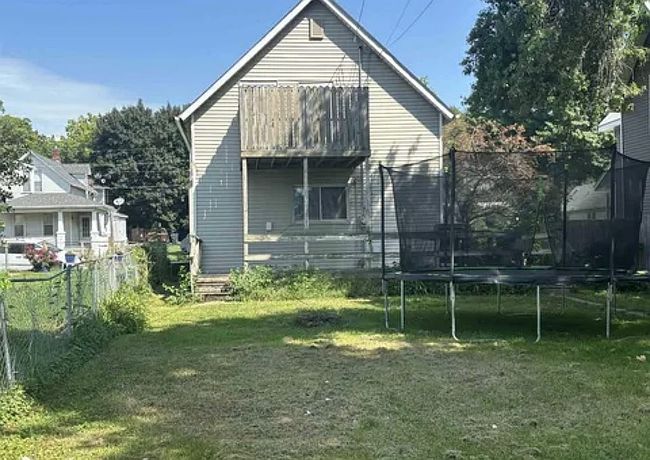 Image of 1721 W 8th St