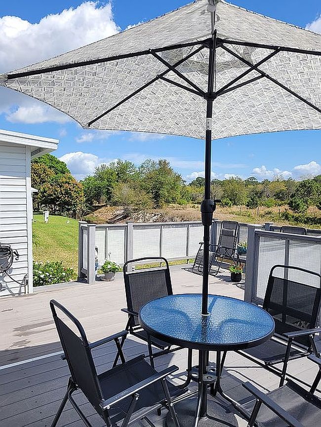 Additional photo 3 of property located at 325 Belle Grove St