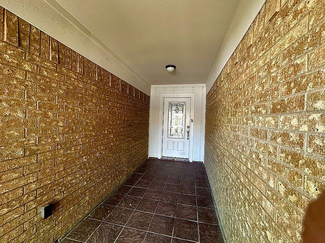 Image of 3916 Driftwood Dr