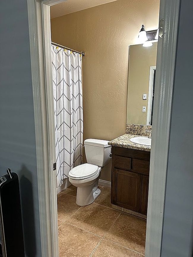 Photo of 14712 Pams Way, Bakersfield, CA