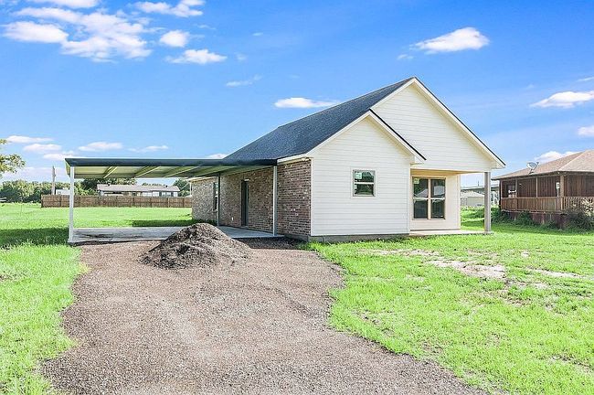 Photo of 127 Cobblestone Rd, Church Point, LA