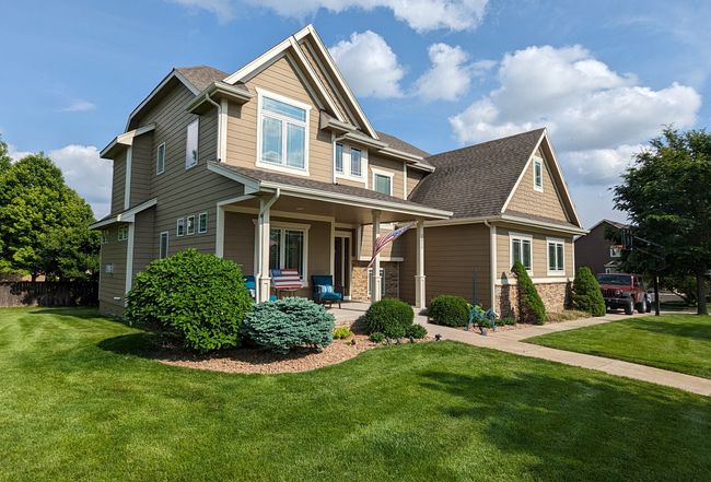 2859 Berkshire Parklway, Clive, IA