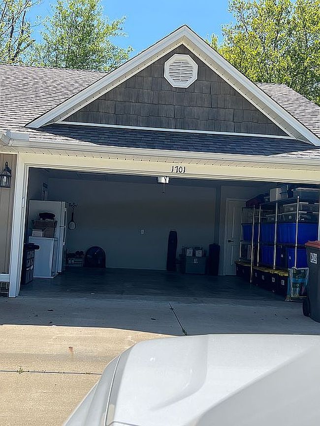 Image of 1701 Whippoorwill Dr
