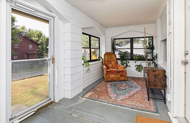 Additional photo 2 of property located at 3117 Pleasant St