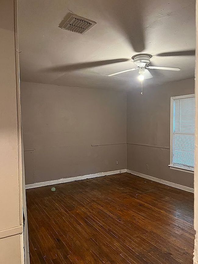 Preview of property located at 403 College St