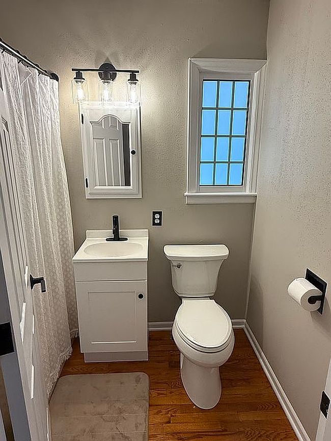 Photo of 1008 Walnut St, Macon, MO