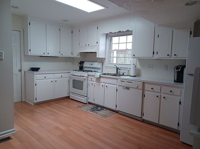 Image of 1118 Askham Dr