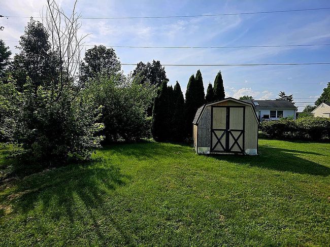 Photo of 18 Annendale Dr, Carlisle, PA