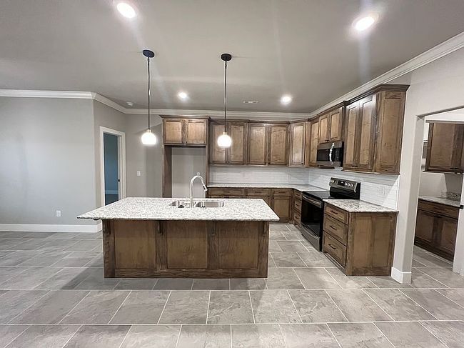 Image of 1168 Giulia Ave