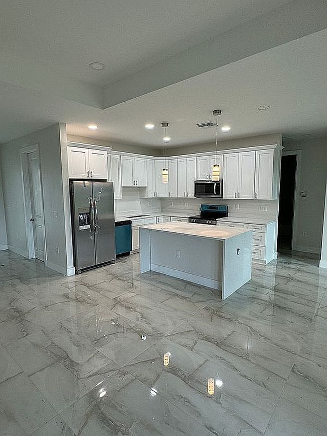 Image of 3304 11th St W