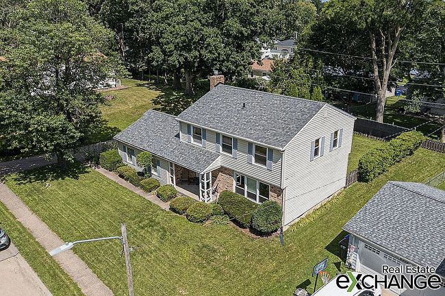 Photo of 4311 Wittmann Dr, Davenport, IA