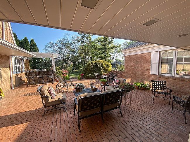 Image of 1711 Willow Dr