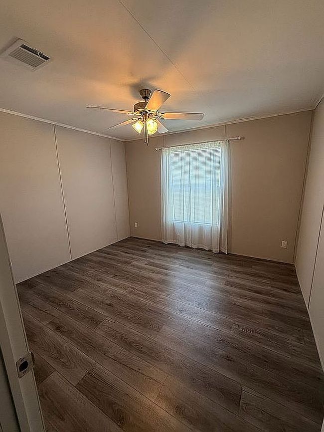 Photo of 1105 W 13th St, Quanah, TX