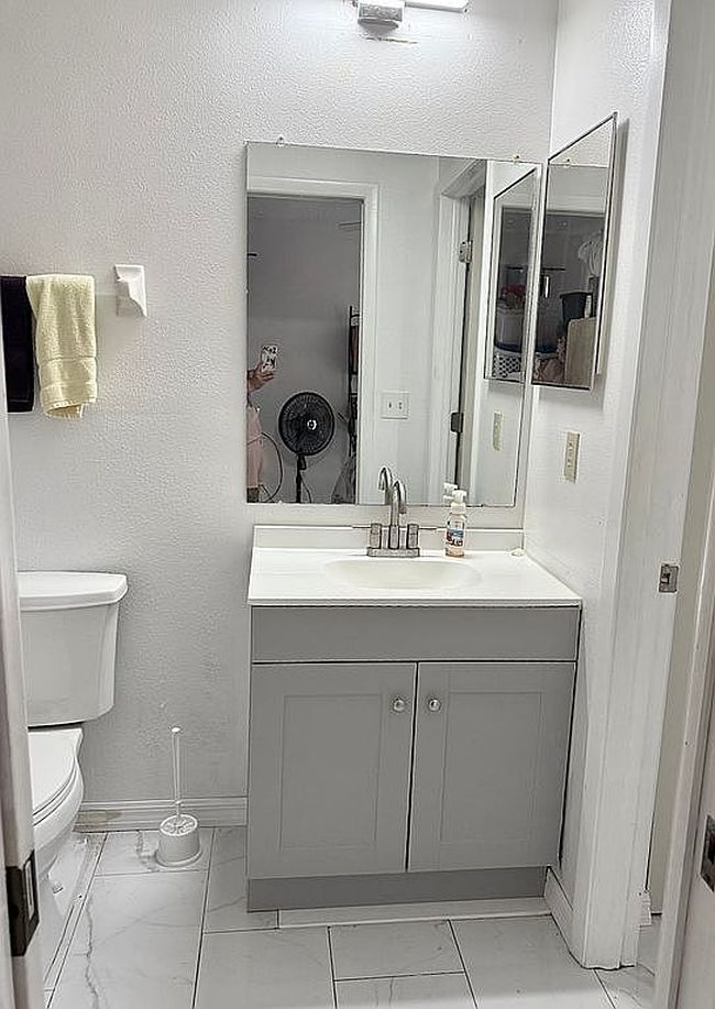 Photo of 15572 Crystal Lake Dr, North Fort Myers, FL
