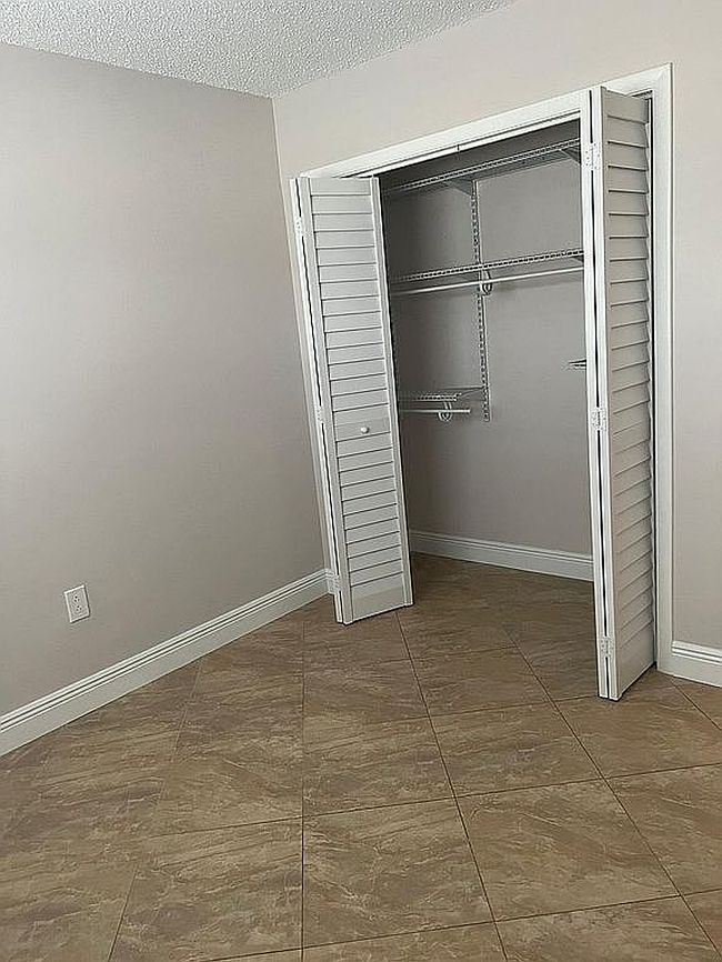 Photo of 3325 Airport Pulling Rd N Apt T6, Naples, FL