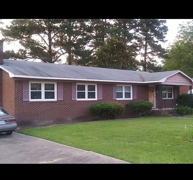 Photo of 711 Dr Martin Luther King Jr Dr N, Road, NC