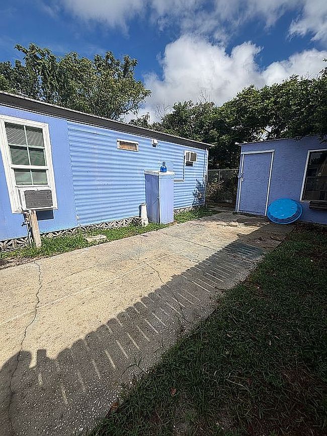 Photo of 3 Crest Ave, Mount Dora, FL