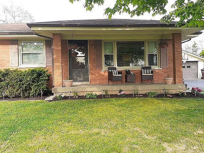 Photo of 244 Douglas Dr, Shepherdsville, KY