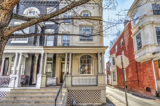 Preview of property located at 658 W Chestnut St