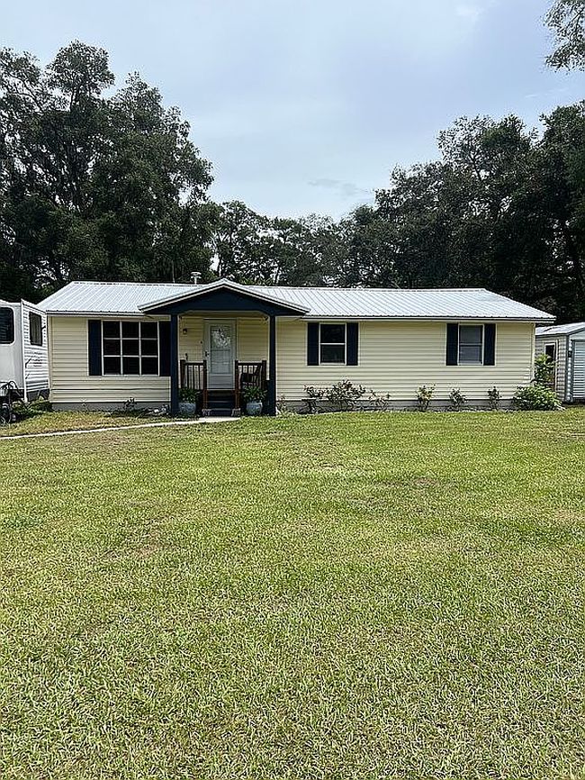 Photo of 43180 State Road 19