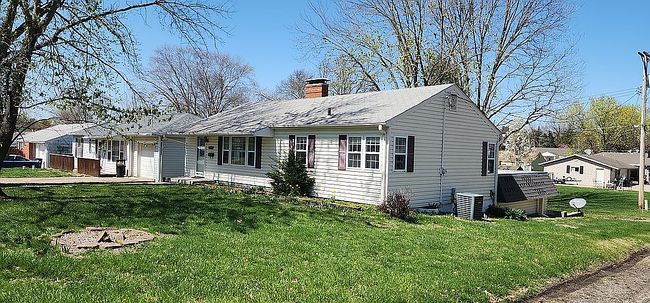 Image of 1701 Rosewood Ln